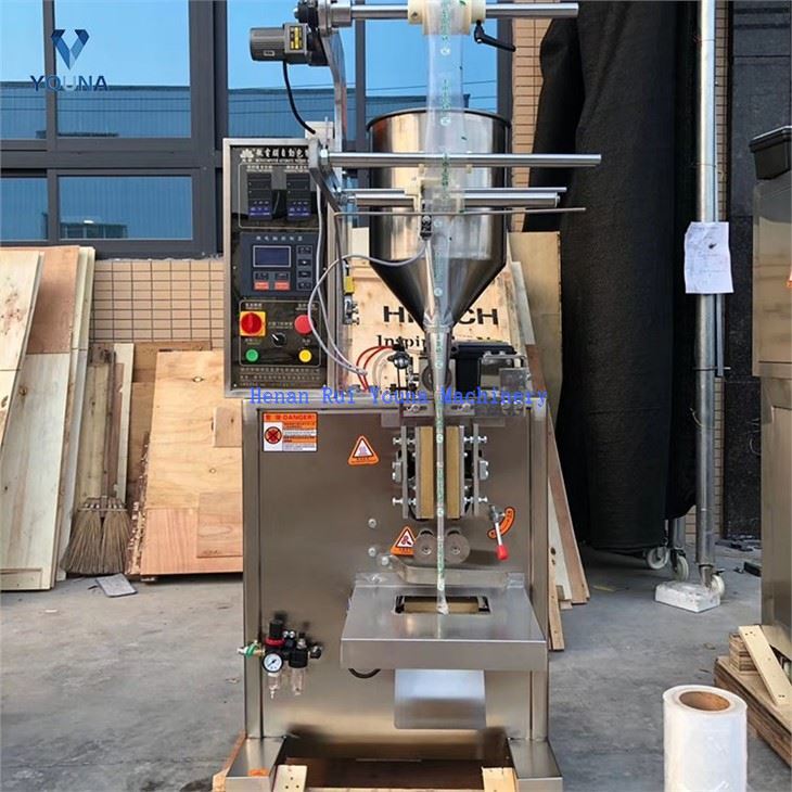 automatic body lotion packaging machine (5)
