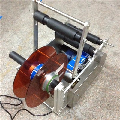 半自動ステッカーラベリングマシン